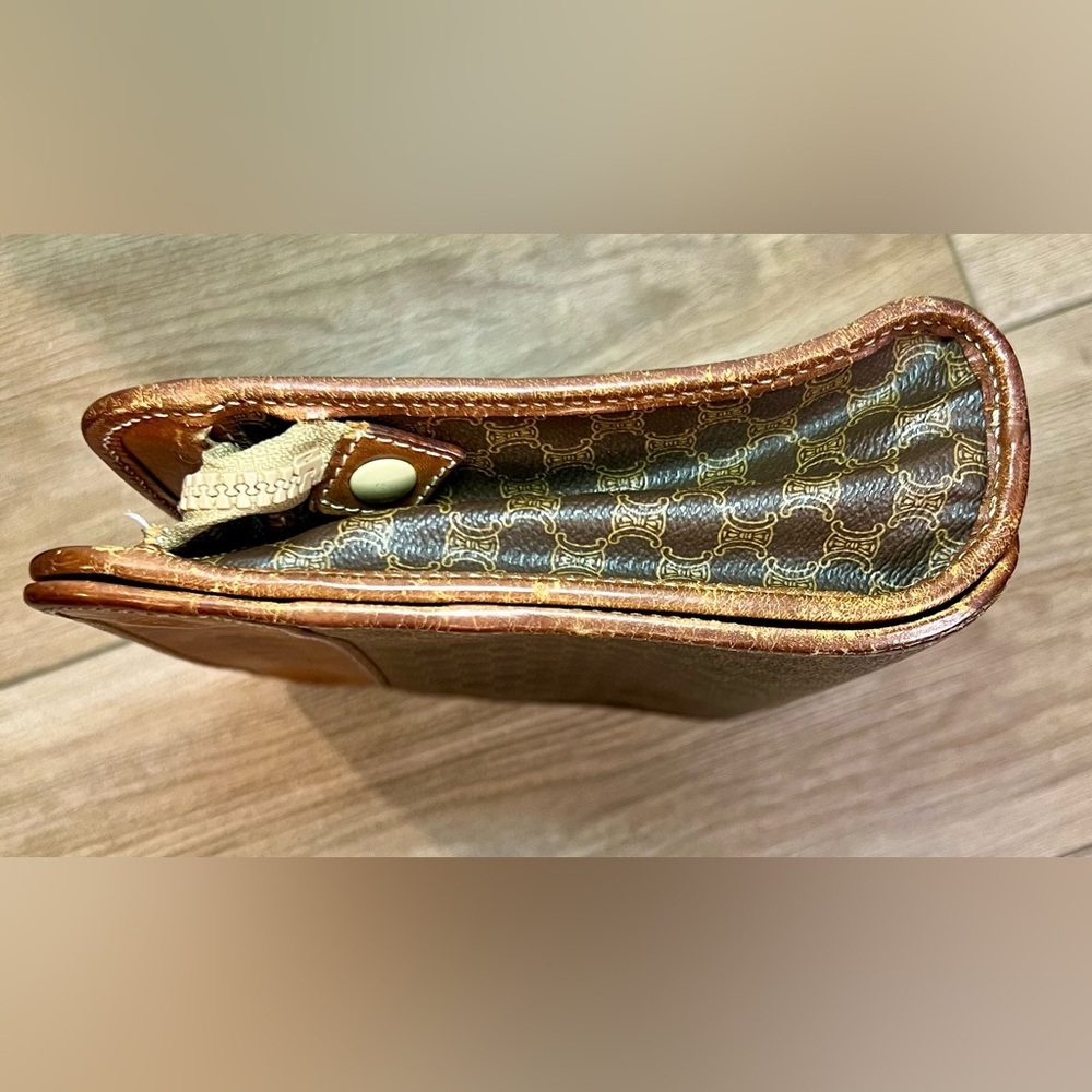 Celine Brown and Tan Clutch Bag with Vintage Leather - Picture 13 of 13